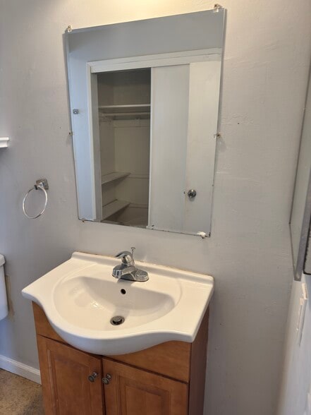 Building Photo - 2838 Fairmount Ave