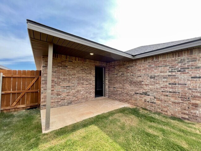 Building Photo - 13706 Avenue R