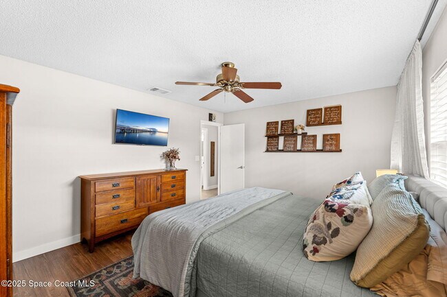 Building Photo - 509 W Amherst Cir