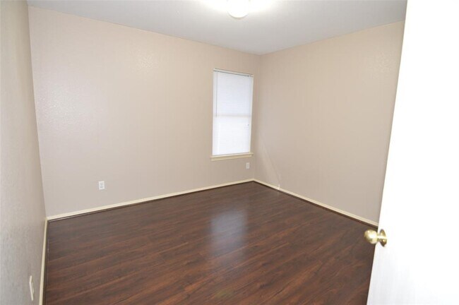 Building Photo - 24119 Wild Horses Ln