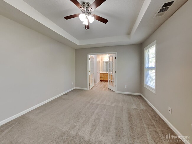Building Photo - 225 Mels Way