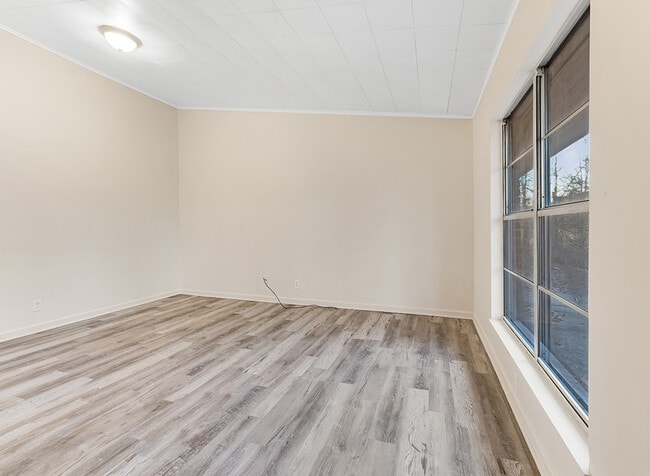 Building Photo - 3007 Hollywood St