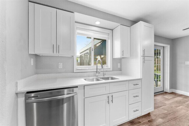 Building Photo - 1415 Coppertree Dr