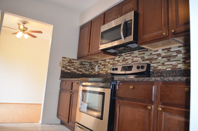 Building Photo - 4600B Acton Ct