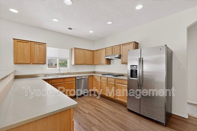 Building Photo - 1840 Bold Ruler St