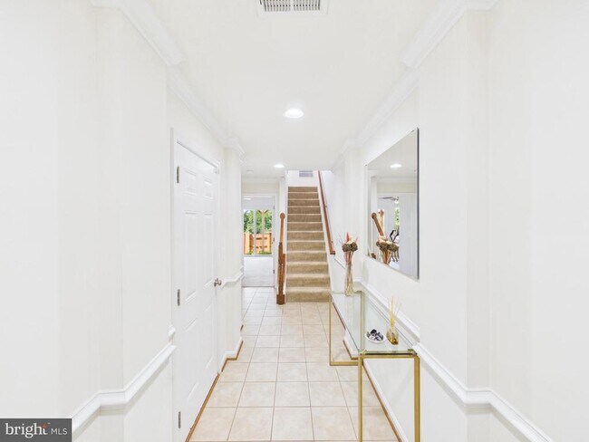 Building Photo - 15653 John Diskin Cir