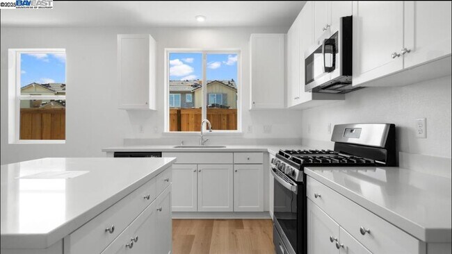 Building Photo - 3000 Red Canard Wy