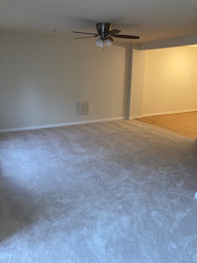 Building Photo - 4811 Waltonshire Cir