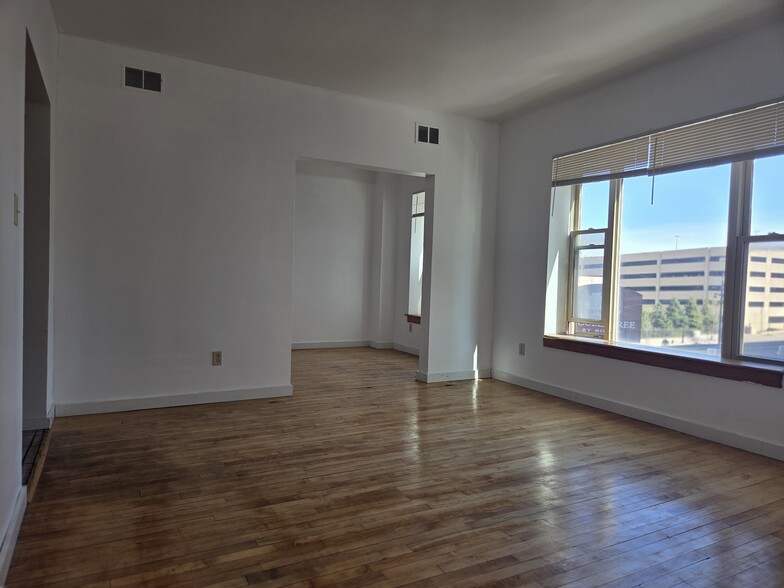 Horizontal Photo of Living Room to Bedroom - 610 W Wisconsin Ave
