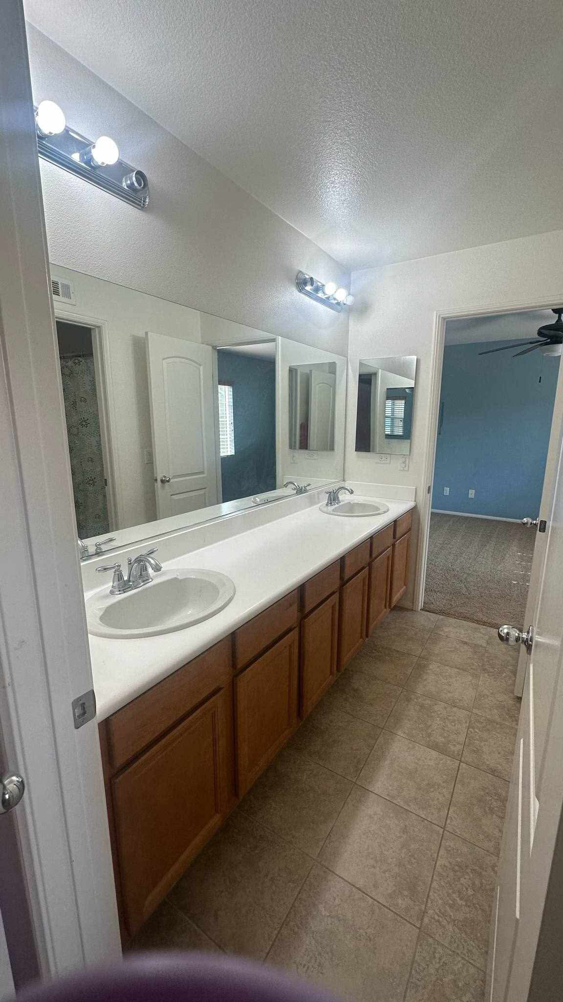 Building Photo - 31757 Paseo Peonia