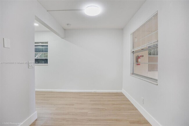 Building Photo - 200 SW 132nd Way