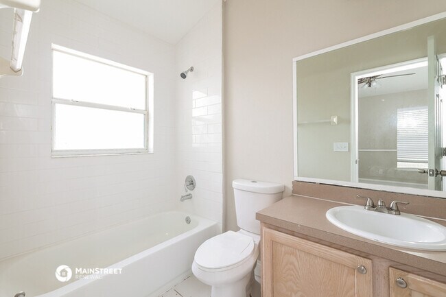 Building Photo - 227 Walpole Loop