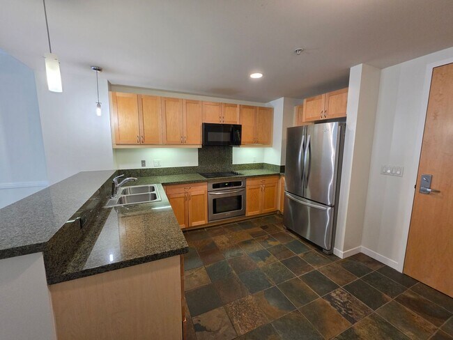 Building Photo - The Metrome One Bedroom, One Bath in the Heart of San Diego!
