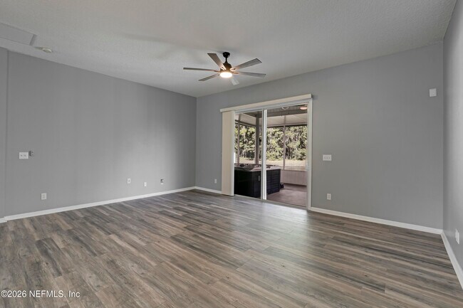 Building Photo - 695 Sid Dr