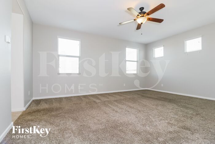Building Photo - 250 N 199th Dr