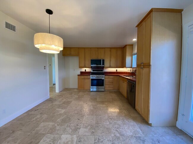 Building Photo - 3153 Sumatra Pl