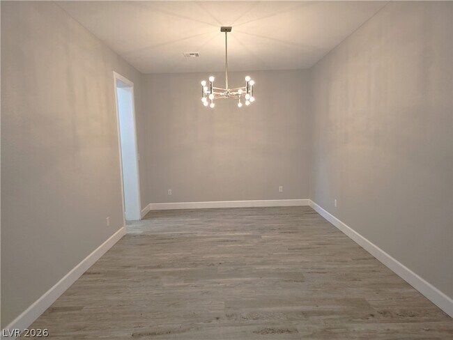 Building Photo - 927 Via Canale Dr