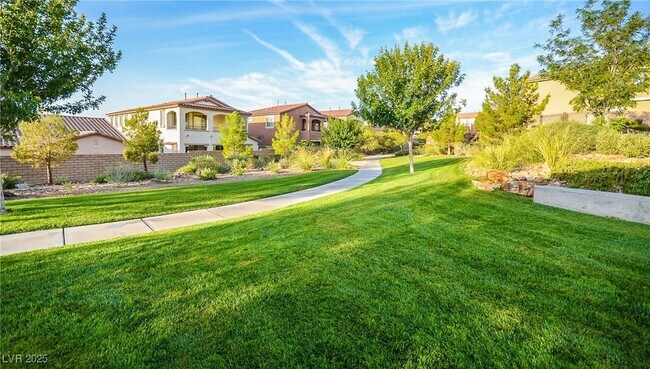 Building Photo - 685 Catalina Aisle St