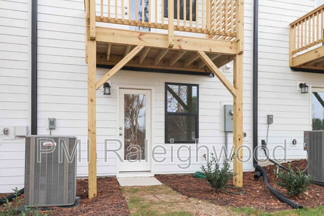 Building Photo - 3615 Elm Grv Ln