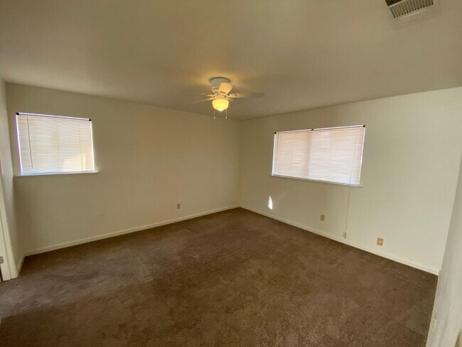 Building Photo - 41181 Wide Awake Ranch Rd