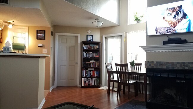 Building Photo - 239 Carriage Crossing Ln