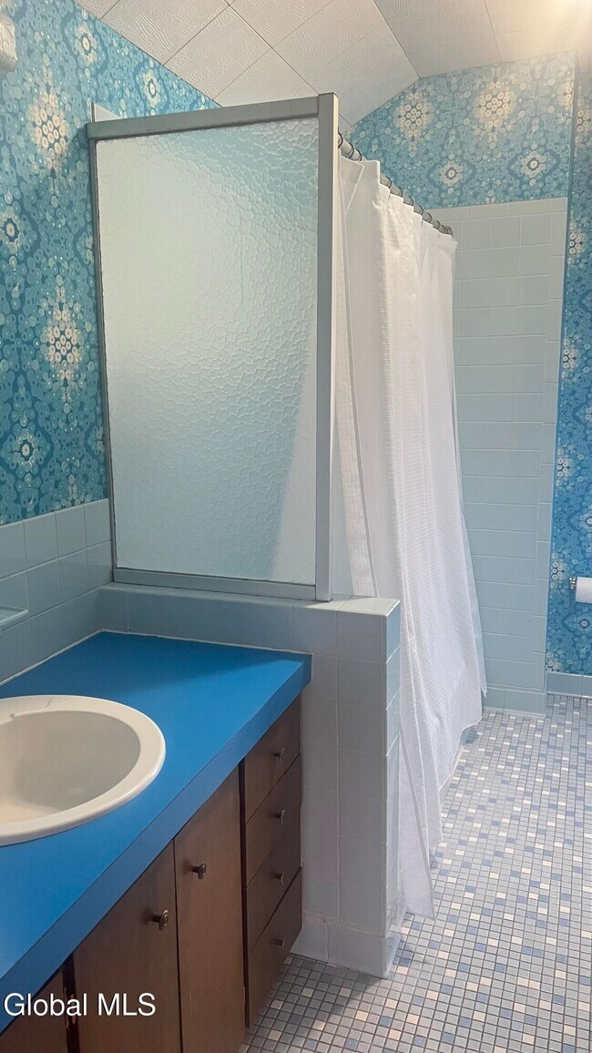 Building Photo - 1058 Washington Ave