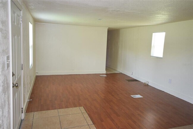 Building Photo - 5101 N Kaliga Dr