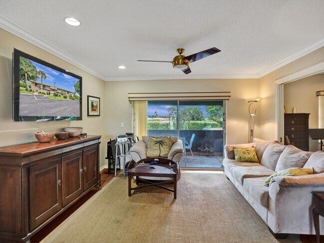 Building Photo - 13771 Via Aurora