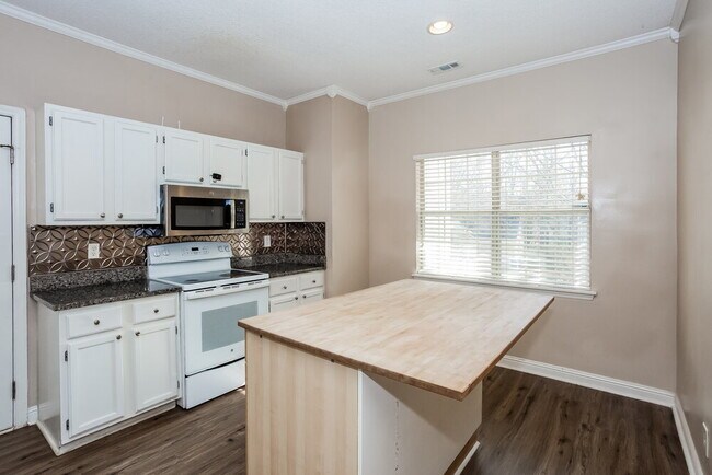 Building Photo - 13409 Baker Mills Rd