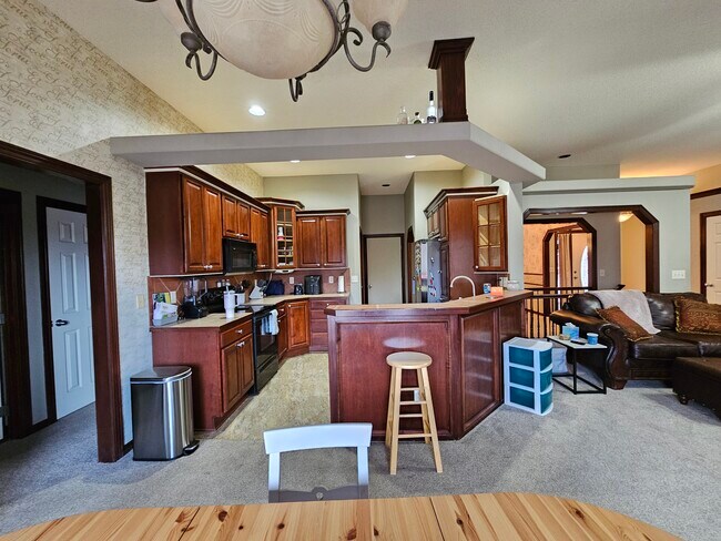 Building Photo - 373 S Grand Mere Ct