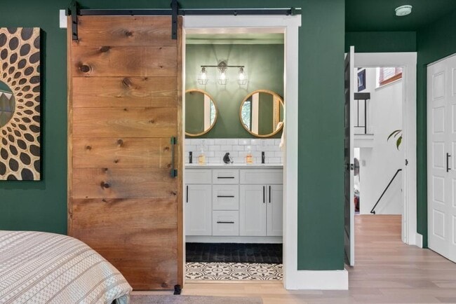 Building Photo - 3 Gilbert Trail NE