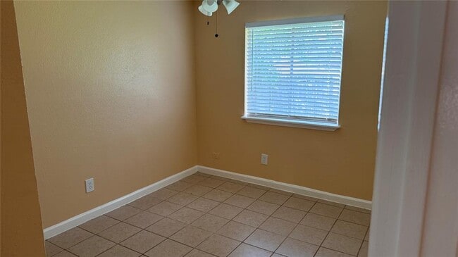Building Photo - 12014 Tambourine Dr