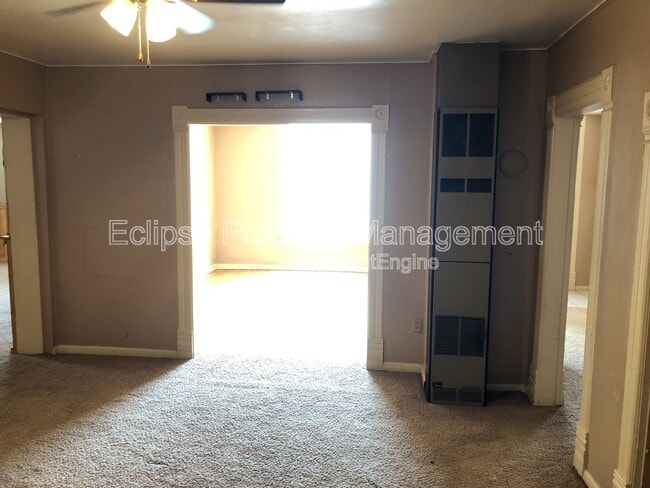 Building Photo - 721 3rd St