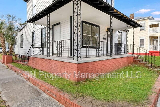 Building Photo - 1921 Reynolds St