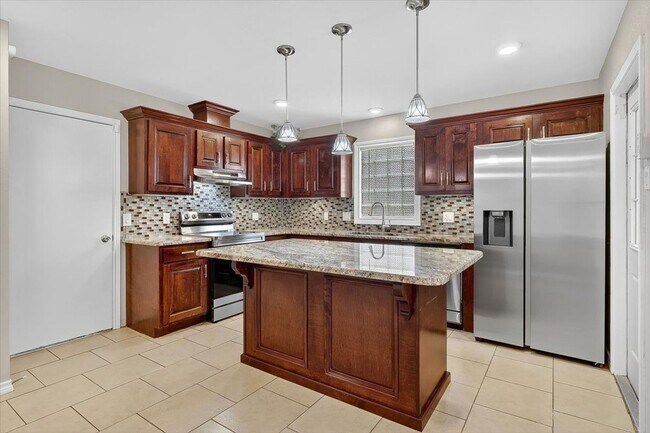 Building Photo - 4430 Cedar Pass Dr