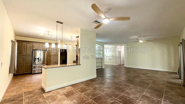 Building Photo - 1287 Glendora Rd N