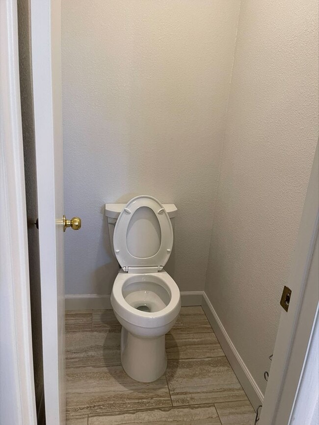 Building Photo - 3 Bedroom 2 Bath Home Off Durango