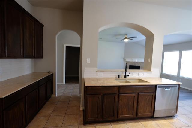 Building Photo - 3102 W Charles Ct