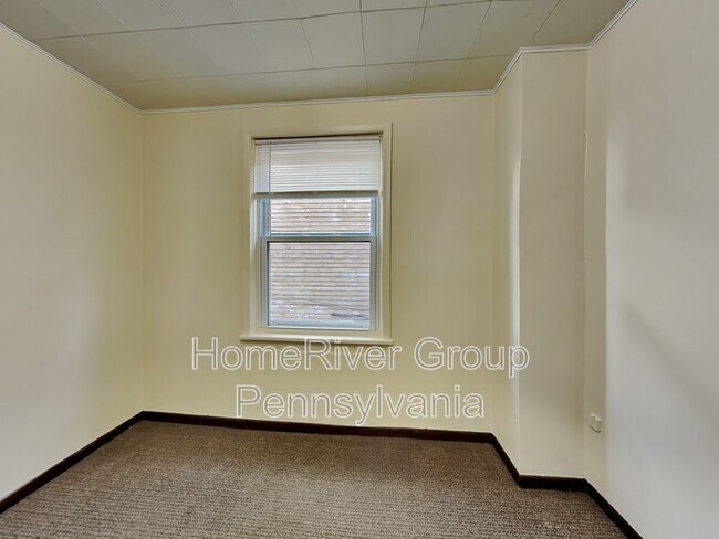 Building Photo - 707 Idlewood Ave