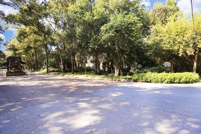 Building Photo - 11711 Memorial Dr