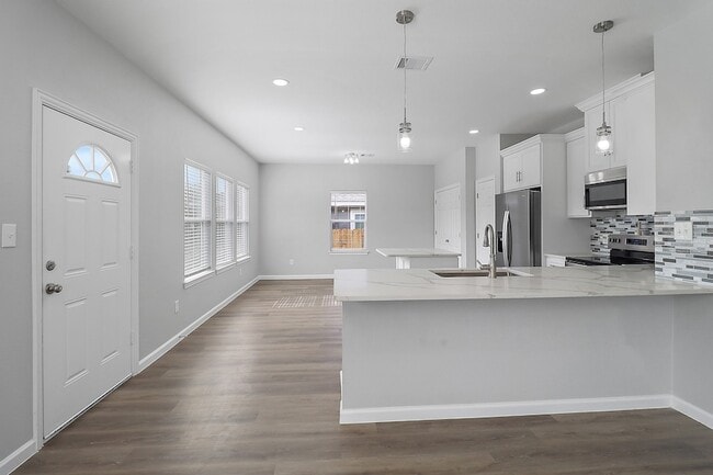 Building Photo - 19218 Akin Dr