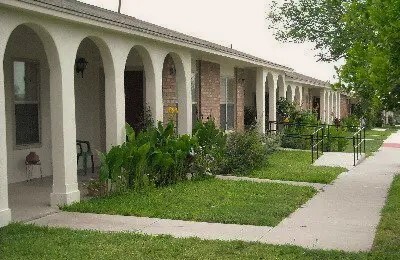 Building Photo - 2300 Alamo St