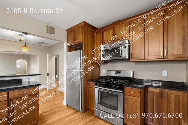 Building Photo - 3105 N Raleigh St