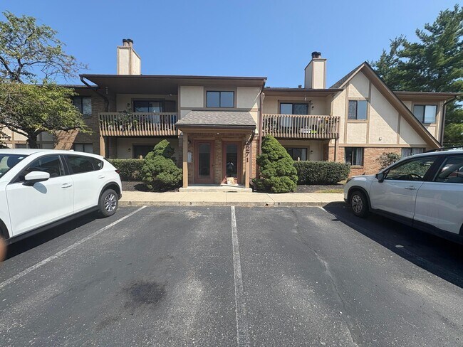Building Photo - 2271 Hedgerow Road