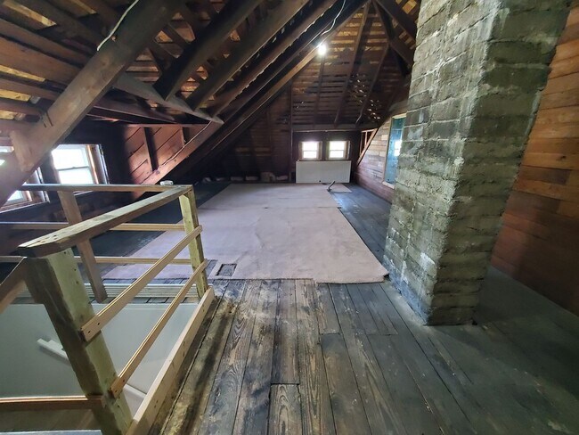 Building Photo - 1403-1403 Phillips Ave