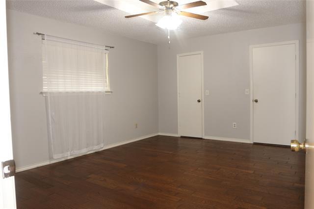 Building Photo - 2203 Glen Forest Ln