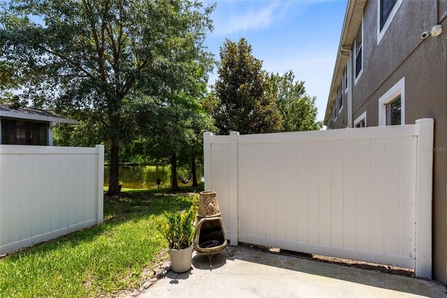 Building Photo - 9625 Silver Buttonwood St