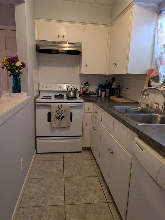 Building Photo - 3119 Tom Green St