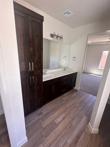Building Photo - 2677 E Palm Cove Ave