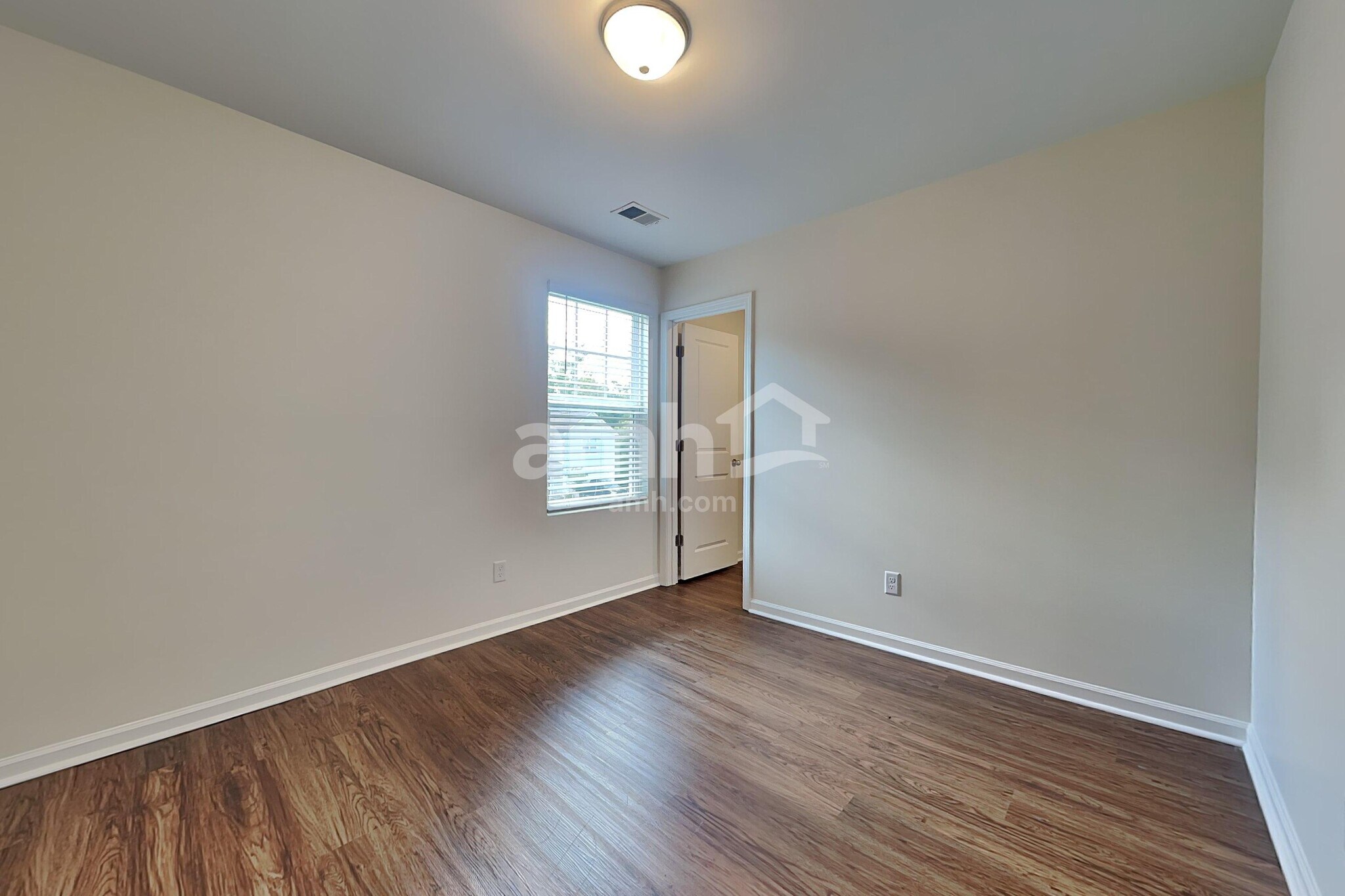 Building Photo - 125 Orion Way